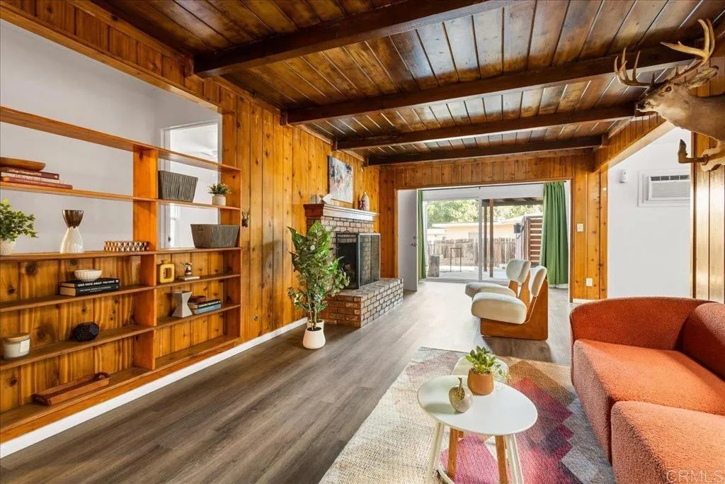 https://cdn.realtyfeed.com/cdn/127/307061581/28e6d4ebe3fbe1a394ec5f01745f679f.webp