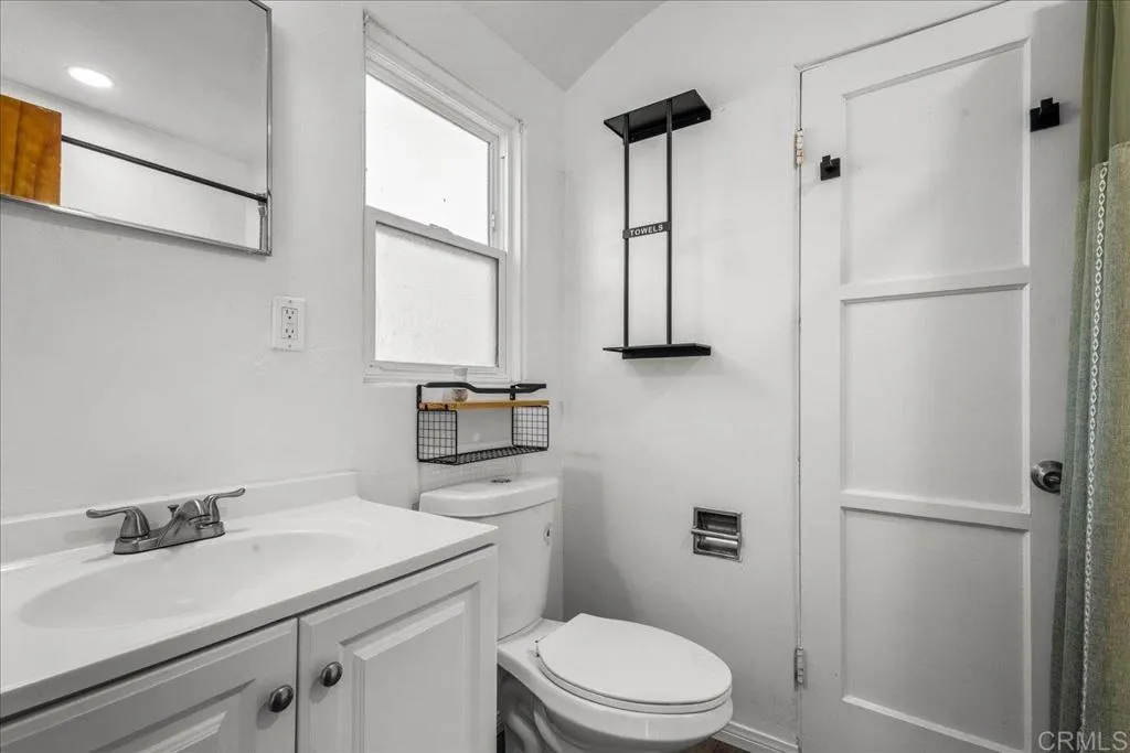 https://cdn.realtyfeed.com/cdn/127/307061581/4579c83be7943d7b2803df39163db0f4.webp
