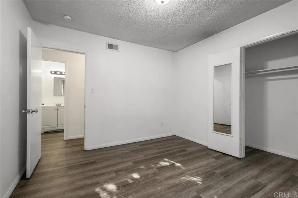 https://cdn.realtyfeed.com/cdn/127/307061581/7eb90c738a9f13a655ff8622411cdf93.webp