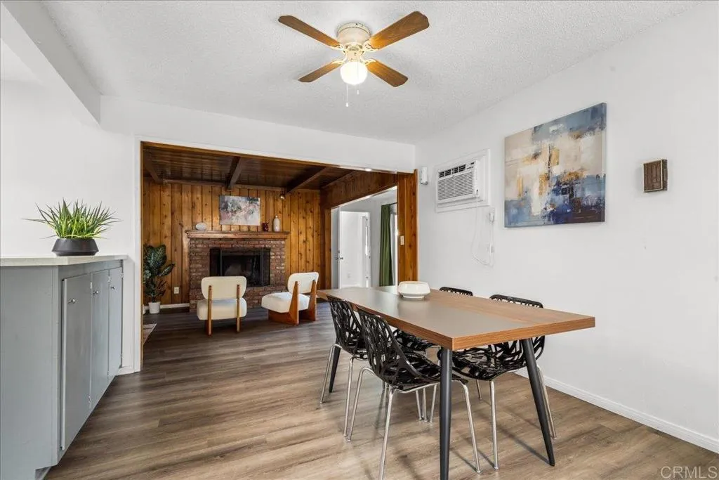 https://cdn.realtyfeed.com/cdn/127/307061581/ec16066e82542d536559d45a1ddc69a3.webp