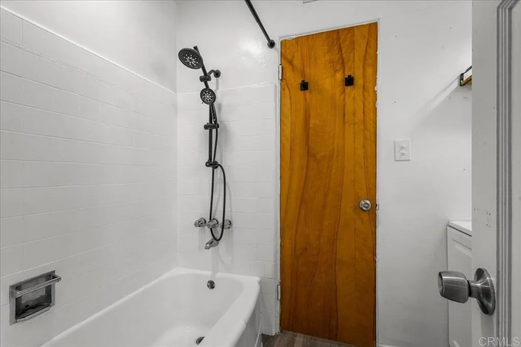 https://cdn.realtyfeed.com/cdn/127/307061581/f789ea5babe86d2b45515657cbd24451.webp