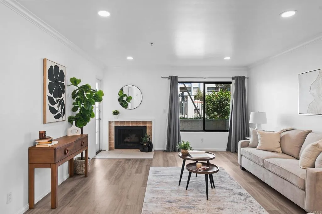 https://cdn.realtyfeed.com/cdn/127/307061611/48494271d8905d7af7a4ba351de97fe8.webp