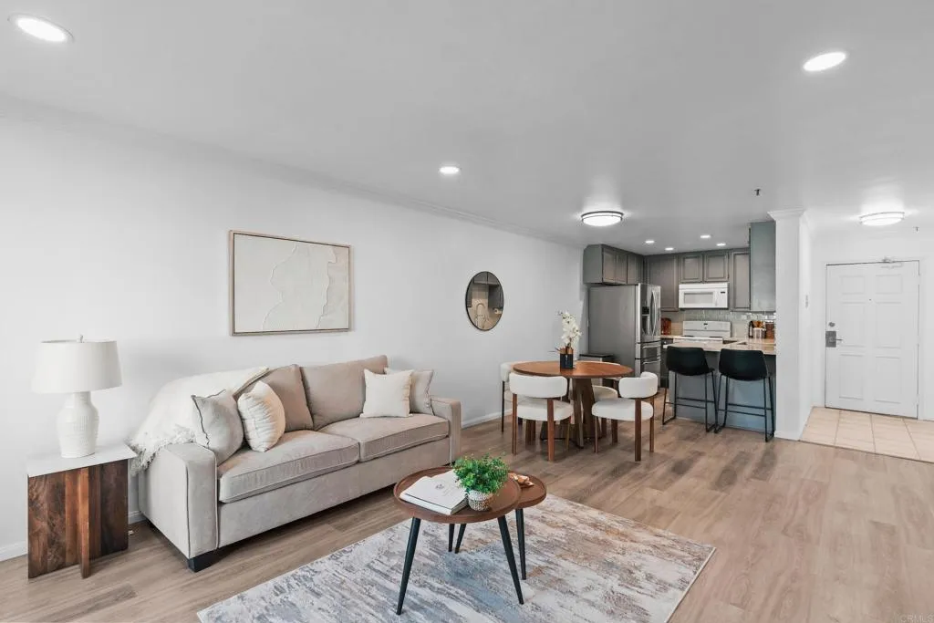 https://cdn.realtyfeed.com/cdn/127/307061611/b55149fadc70b0da852bf5c5042f429f.webp