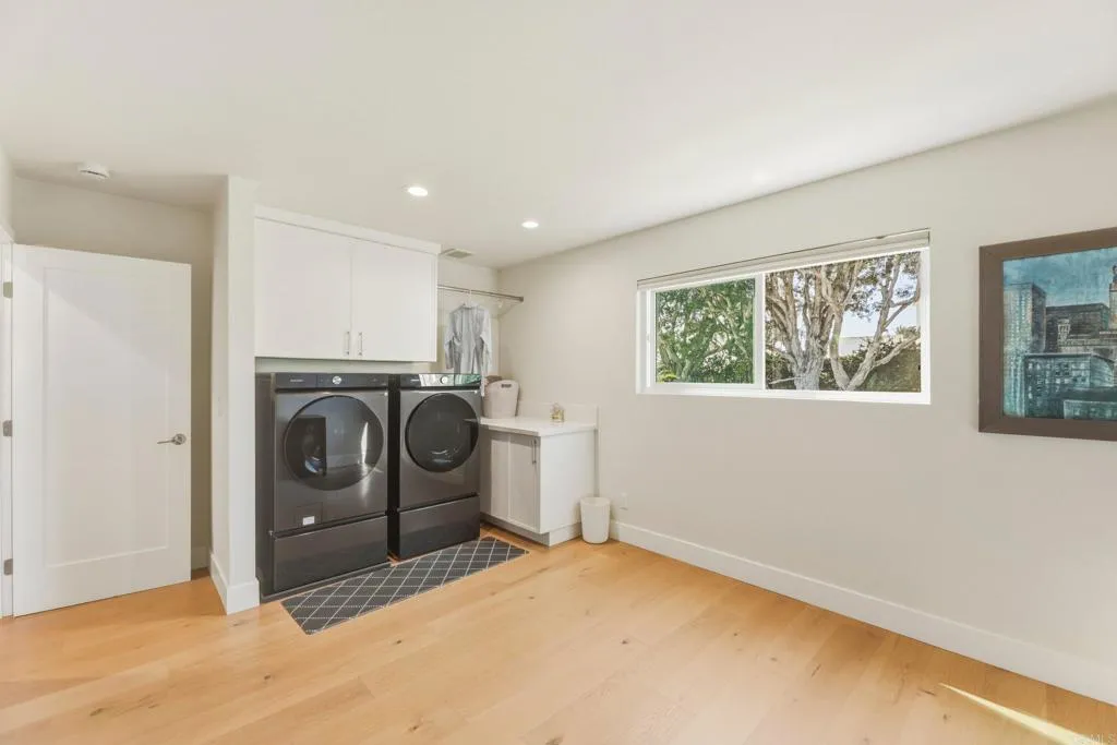 https://cdn.realtyfeed.com/cdn/127/307061619/40378b162d650365c4adfd467250704d.webp