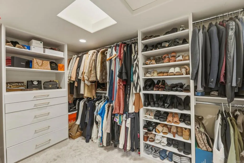 https://cdn.realtyfeed.com/cdn/127/307061619/7d05a0663079babf633a1e7c84fc577c.webp