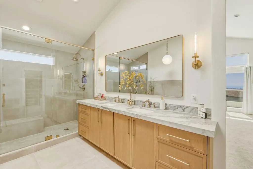 https://cdn.realtyfeed.com/cdn/127/307061619/838b7253cbb145418fa896fd5aaf5836.webp