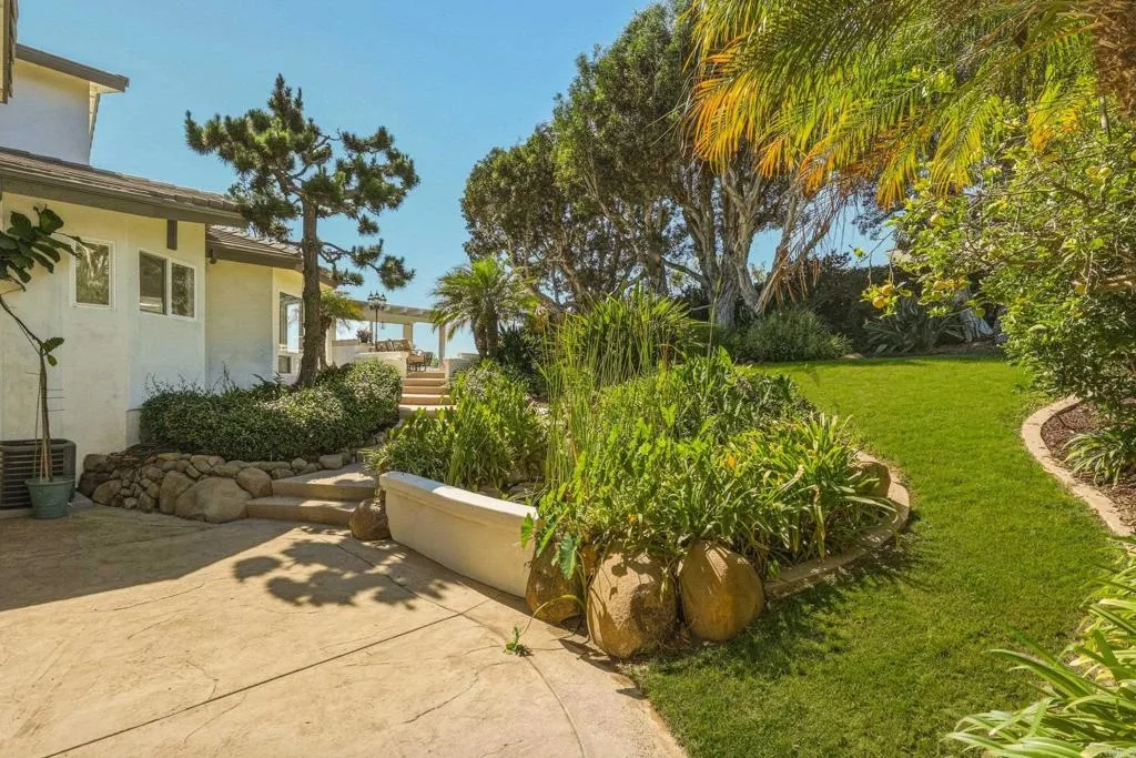 https://cdn.realtyfeed.com/cdn/127/307061619/8f3030ad9fe9b18b641bcc656396dde9.webp