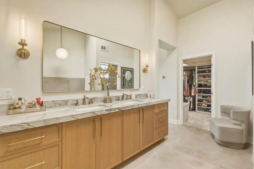 https://cdn.realtyfeed.com/cdn/127/307061619/ea987a4966169362f07e4ef2cd3db13e.webp