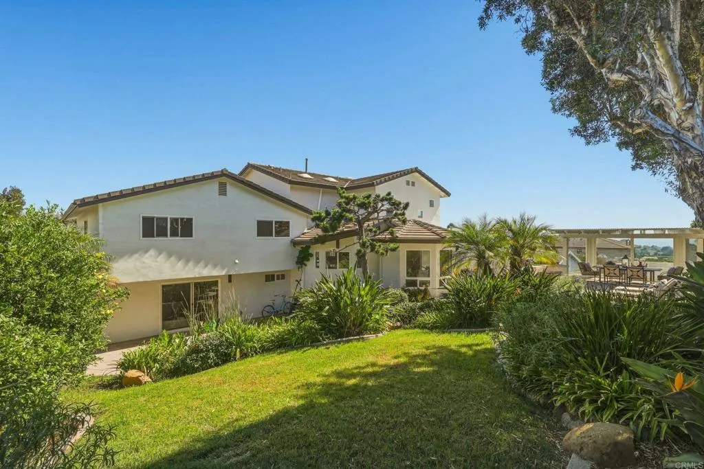 https://cdn.realtyfeed.com/cdn/127/307061619/ec9e378bc1ec30a915367428b65332cb.webp