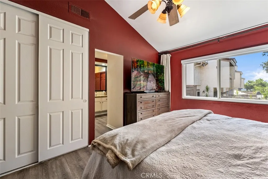 https://cdn.realtyfeed.com/cdn/127/307061638/7297521b7107309990880c0c53c95aba.webp