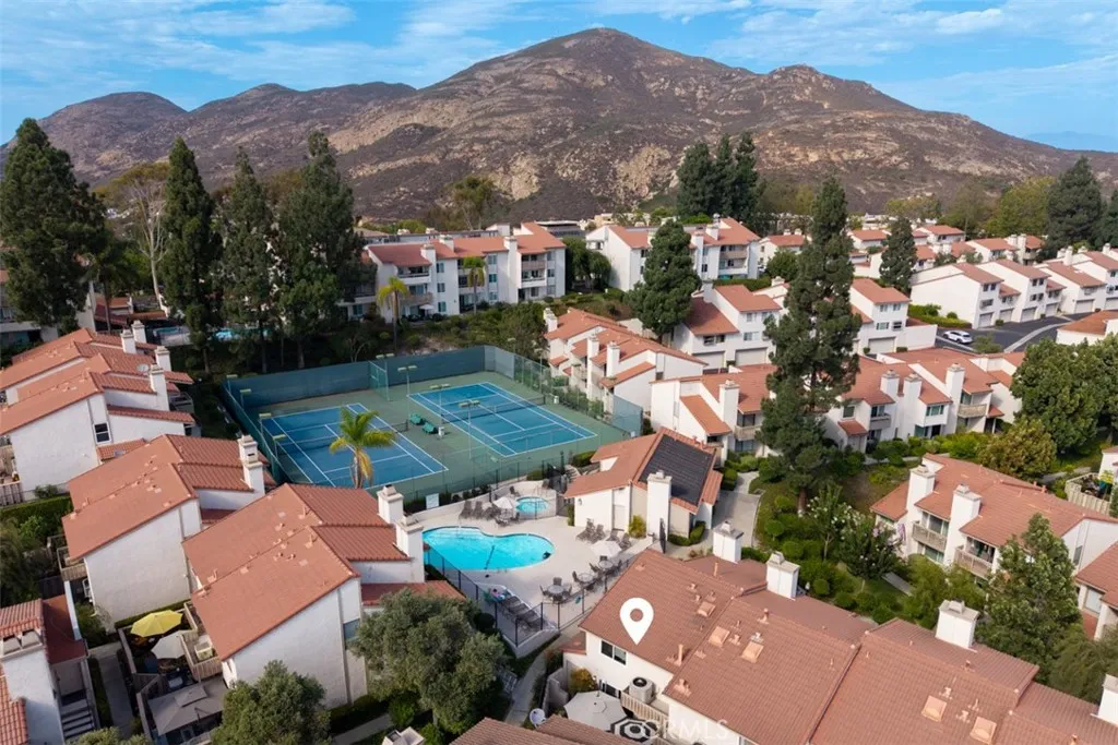 https://cdn.realtyfeed.com/cdn/127/307061638/94dd3039a3098ad314c1ebdb7b174b8c.webp