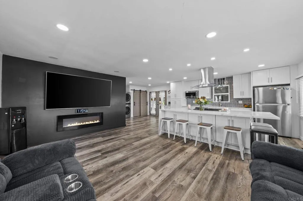 https://cdn.realtyfeed.com/cdn/127/307061654/34651800903d5bfc7ed6cf9dbd61f8b5.webp