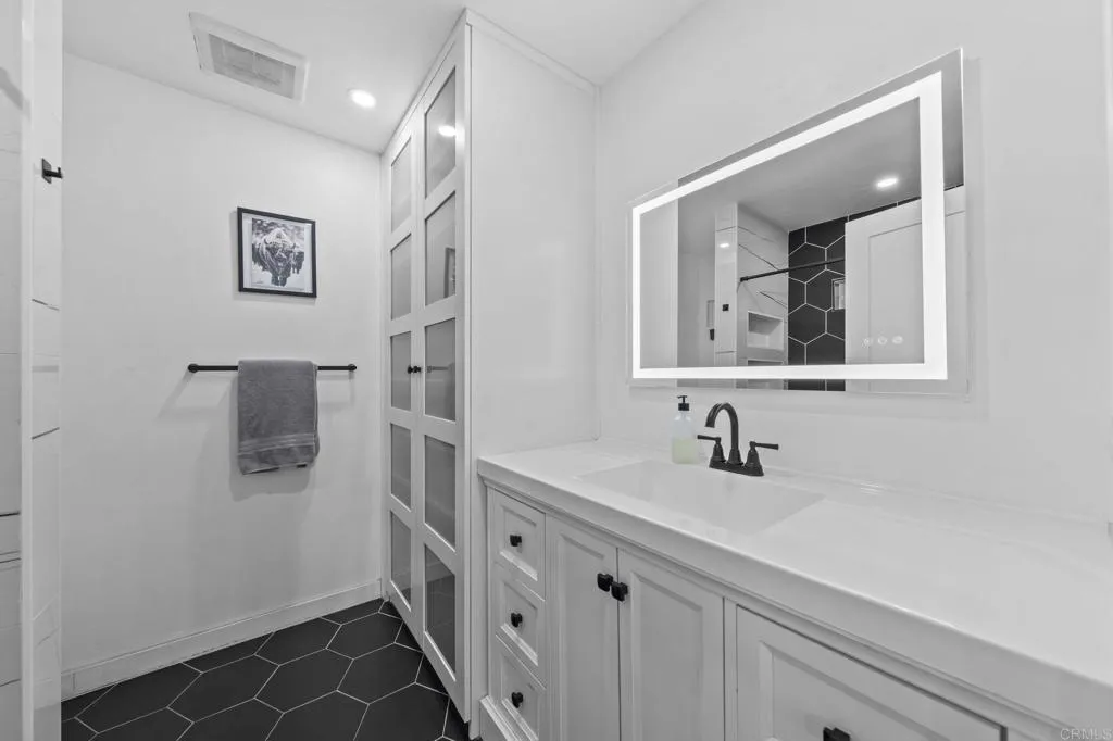 https://cdn.realtyfeed.com/cdn/127/307061654/557a217cfecfbf76b49d31e7eecb5b85.webp