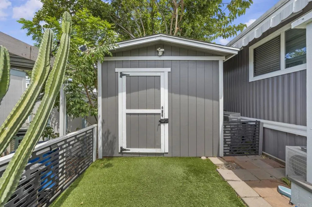 https://cdn.realtyfeed.com/cdn/127/307061654/9c93a0b7bac70f16af8b4bc9d86be209.webp