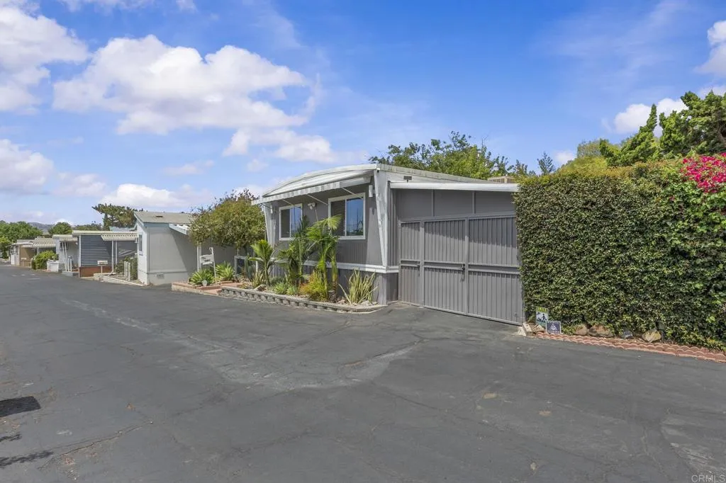 https://cdn.realtyfeed.com/cdn/127/307061654/b084373bee2a9a20431c04187d4e62dd.webp