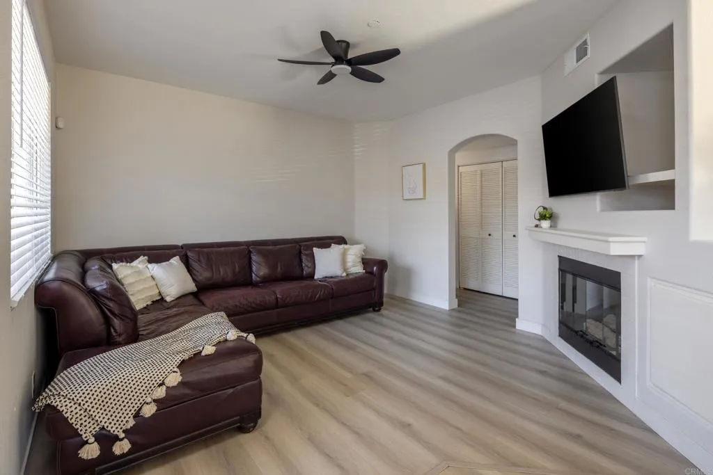https://cdn.realtyfeed.com/cdn/127/307061657/77c61a04d17f6d62e27a3c324a55f054.webp