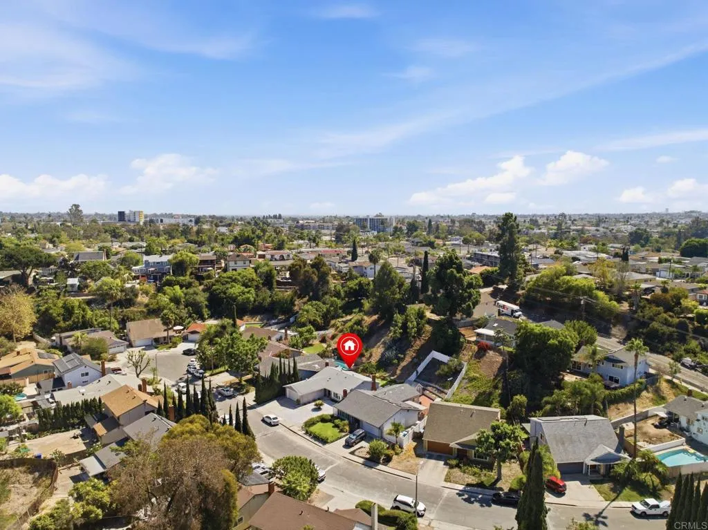 https://cdn.realtyfeed.com/cdn/127/307061661/3fc6f350da038cc521906c46a16a1142.webp
