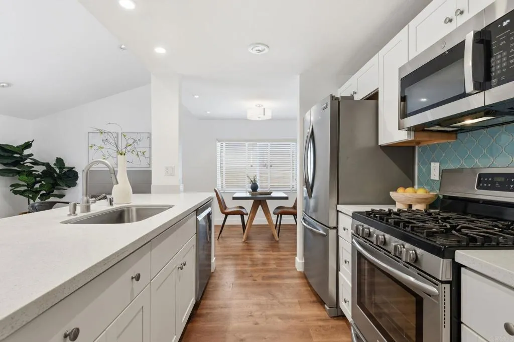 https://cdn.realtyfeed.com/cdn/127/307061661/429020c608e6792f5227322bc1c1e12a.webp