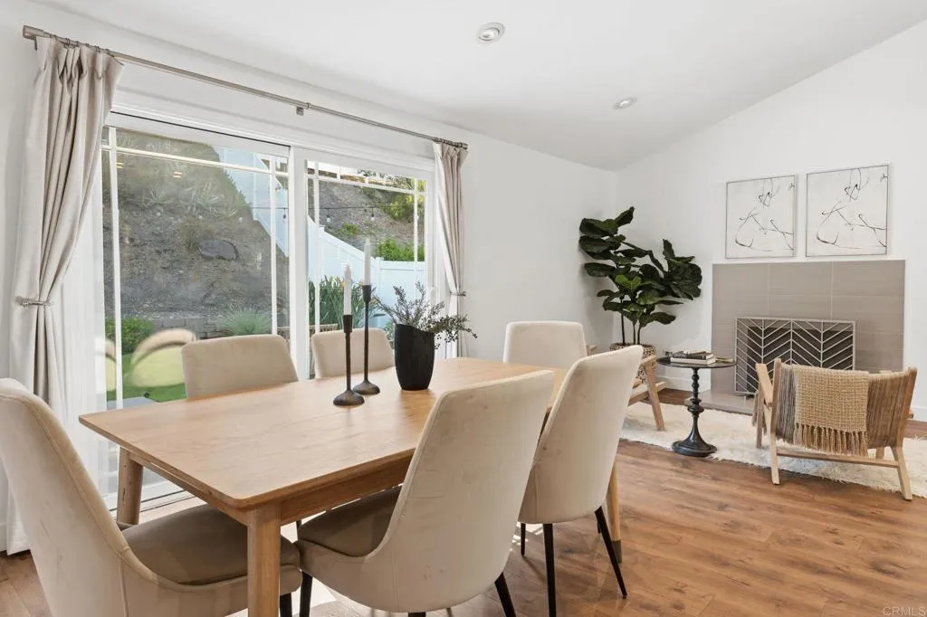 https://cdn.realtyfeed.com/cdn/127/307061661/980b28394399959e1b67ff686e6c4b80.webp