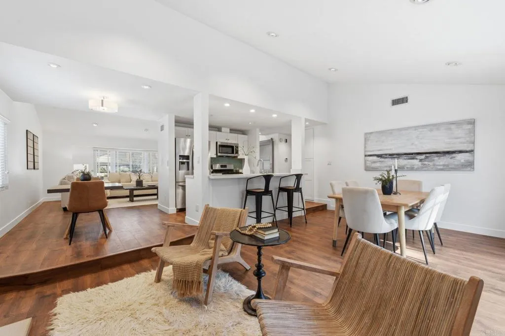 https://cdn.realtyfeed.com/cdn/127/307061661/eb4f93ed26f86fe4c6557c992f9523dd.webp