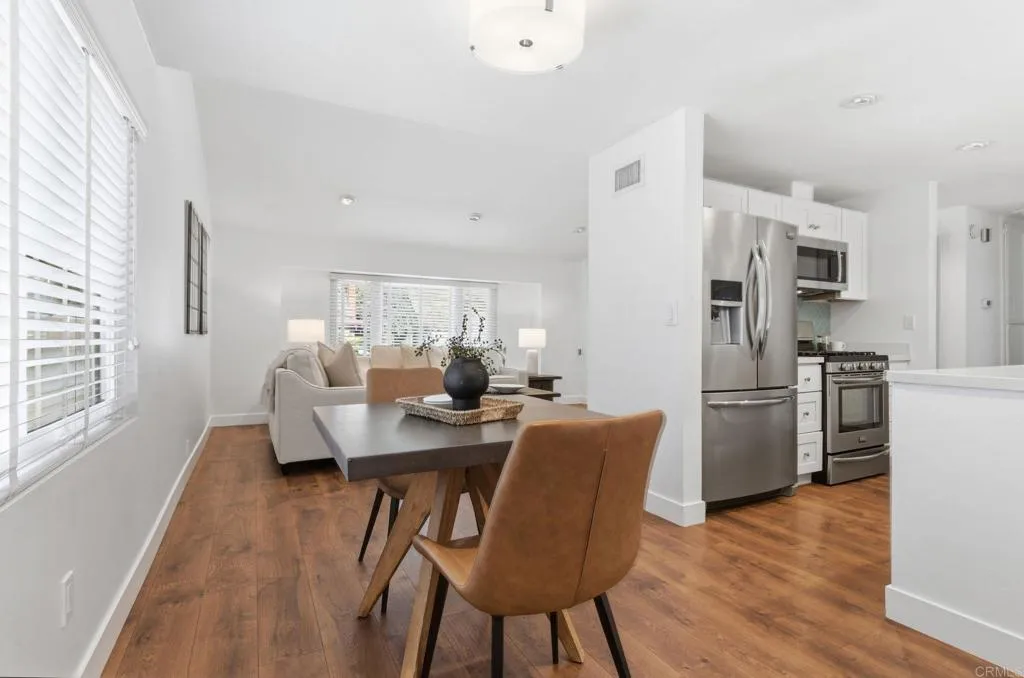 https://cdn.realtyfeed.com/cdn/127/307061661/fadd4914dd8573c8c0b9cb6604f4fa5f.webp
