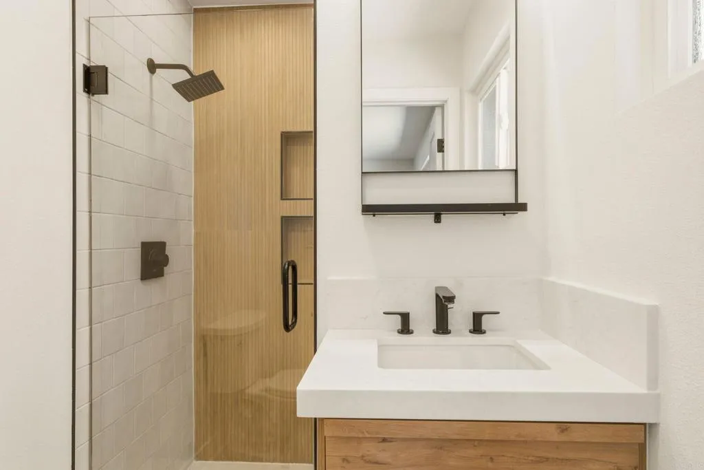 https://cdn.realtyfeed.com/cdn/127/307061740/73028110805f3e61cb0985d90611b2d8.webp