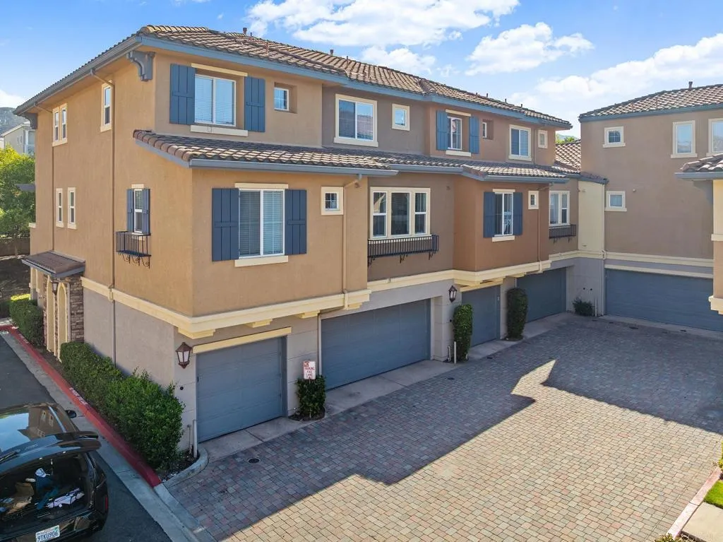 141 Via Montisi, Santee, CA 92071 - Photo 2 of 32, Santee, CA