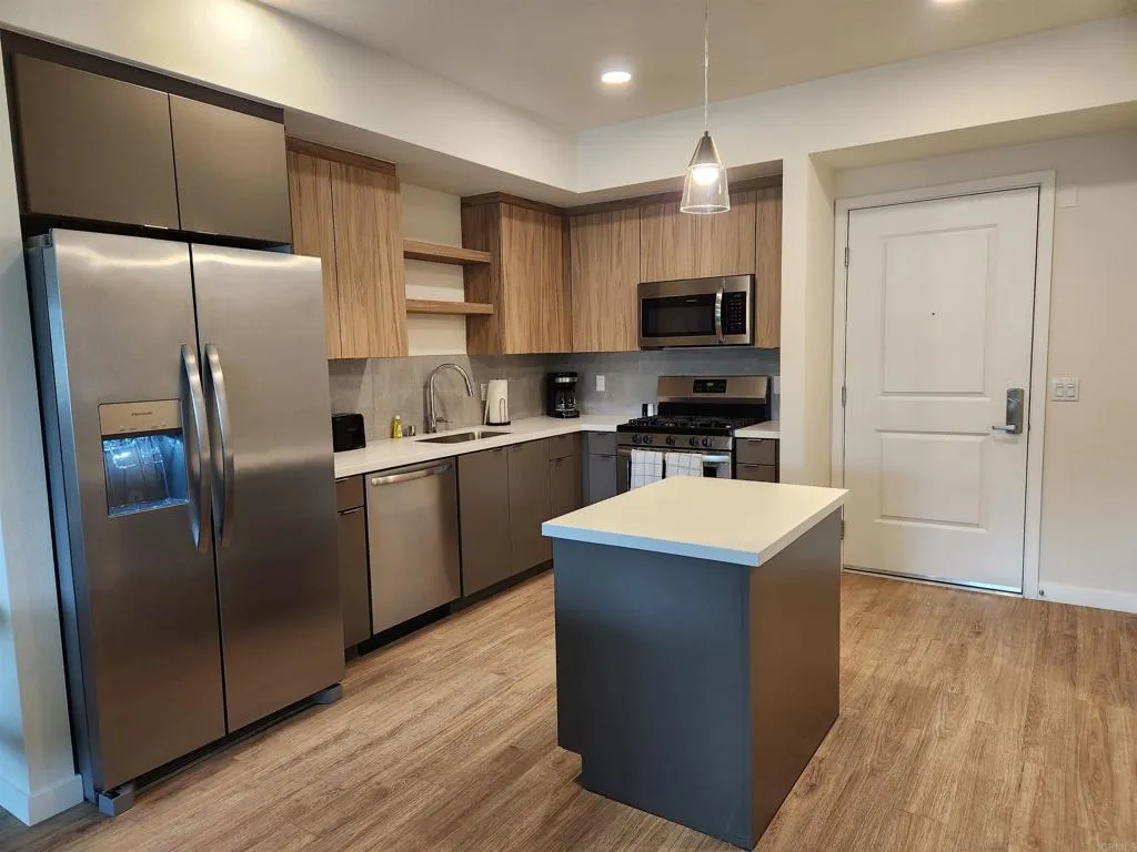 4949 Drive Unit 103, La Mesa, CA 91942 - Photo 3 of 17, La Mesa, CA