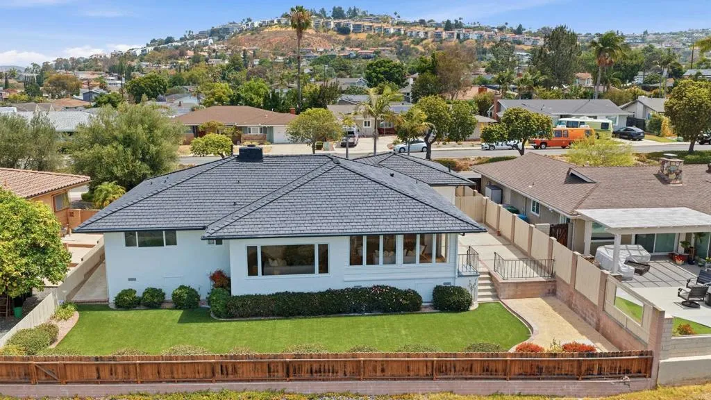https://cdn.realtyfeed.com/cdn/127/307061847/bed5af77911f093240fa25c7ca880b65.webp
