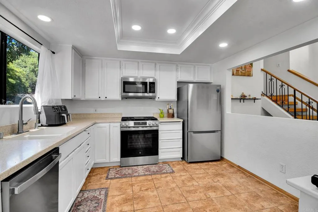4205 Caminito Pintoresco, San Diego, CA 92108 - Photo 5 of 23, San Diego, CA