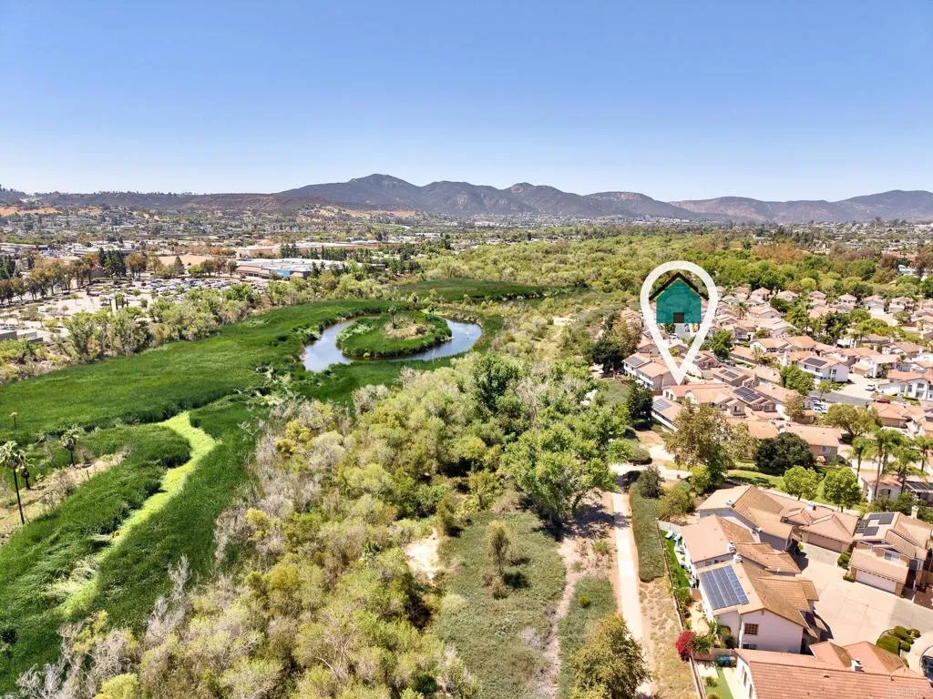 https://cdn.realtyfeed.com/cdn/127/307062003/813e137176ba13976266a614e1a73bd9.webp