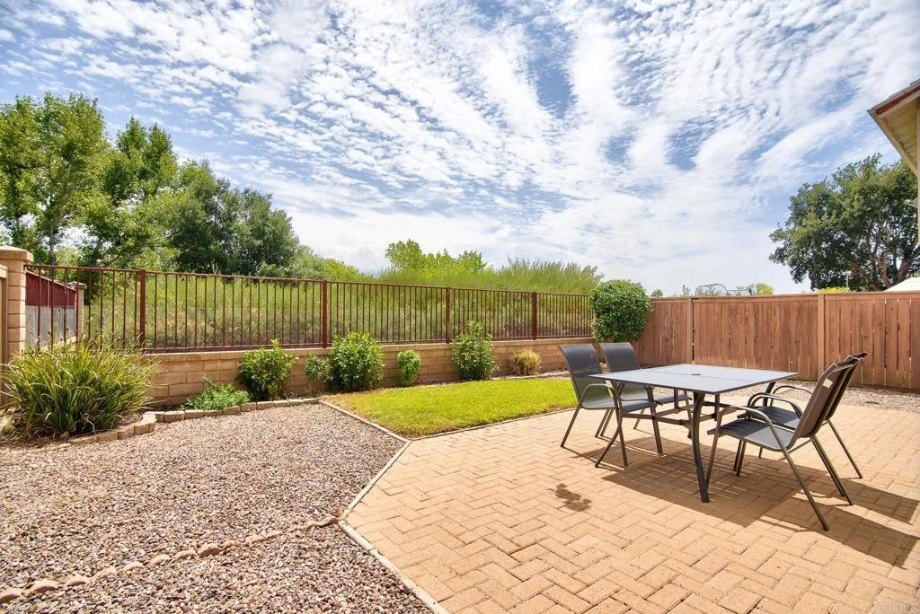 https://cdn.realtyfeed.com/cdn/127/307062003/b53029ed5056181642d7d73d5c59c28c.webp