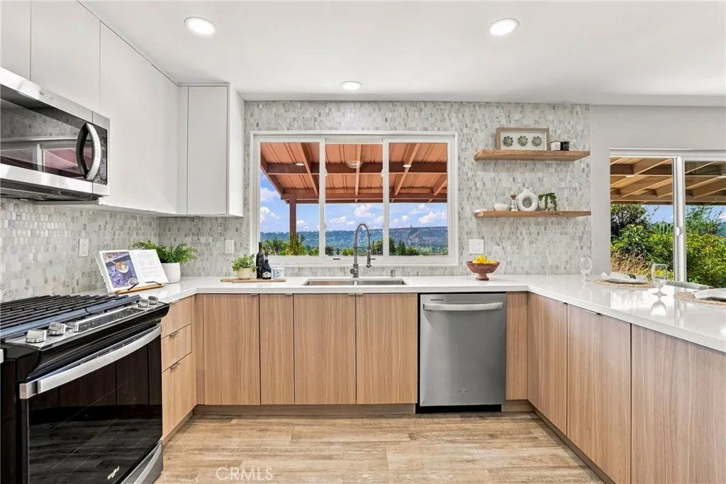 https://cdn.realtyfeed.com/cdn/127/307062010/1b8247d5b963338255494b16865717f6.webp