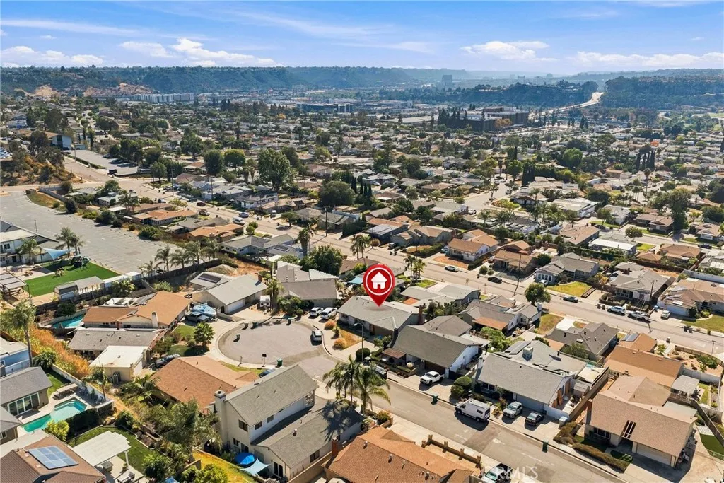 https://cdn.realtyfeed.com/cdn/127/307062010/31977f86ecf99b970bd1dca8d21a7b99.webp
