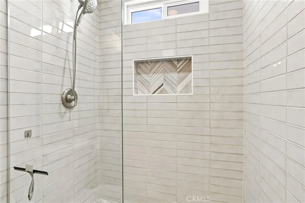 https://cdn.realtyfeed.com/cdn/127/307062010/afd475102dc3551963a7f191e777c07e.webp