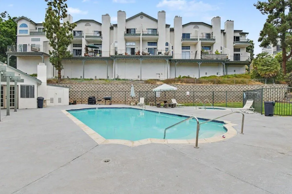 https://cdn.realtyfeed.com/cdn/127/307062018/c6c196353517861df4fd1e391619c762.webp