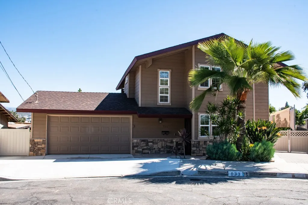 933 Eastside Rd, El Cajon, CA 92020 - Main photo, El Cajon, CA