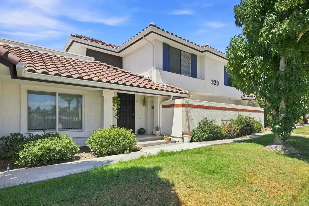 320 Grapevine Rd Unit 102, Vista, CA 92083 - Photo 2 of 22, Vista, CA