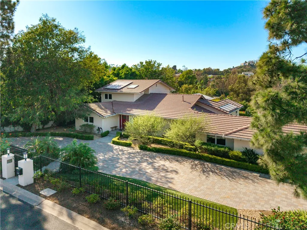 9931 Brier Lane