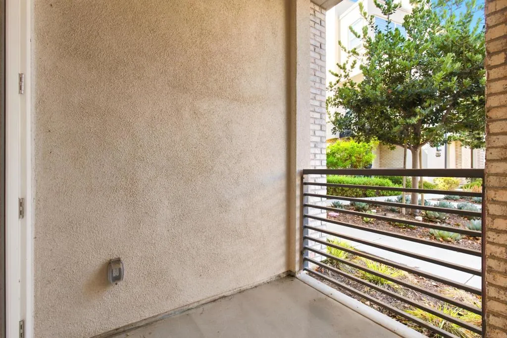 https://cdn.realtyfeed.com/cdn/127/307062382/4c722eb0a204c53200845ee7495024c8.webp