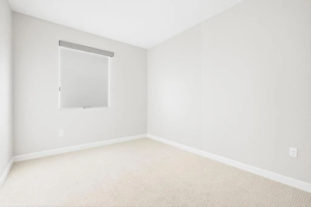 https://cdn.realtyfeed.com/cdn/127/307062382/9786728af589abcb8d9f405d92e1d27f.webp