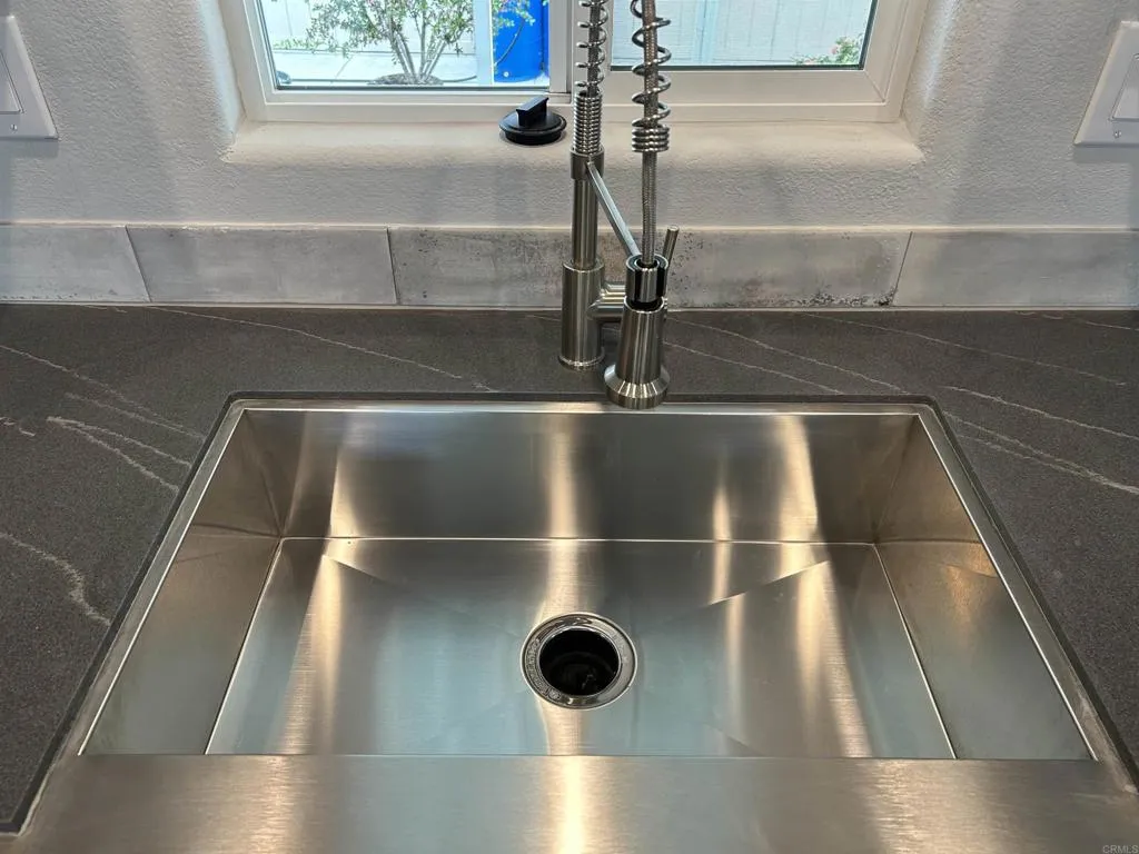 https://cdn.realtyfeed.com/cdn/127/307062435/c36b04274c74ecdda3690f1dff216477.webp