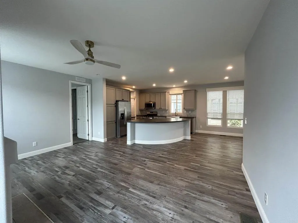 https://cdn.realtyfeed.com/cdn/127/307062435/d1ce28e1f455b2b0260676c22535276f.webp