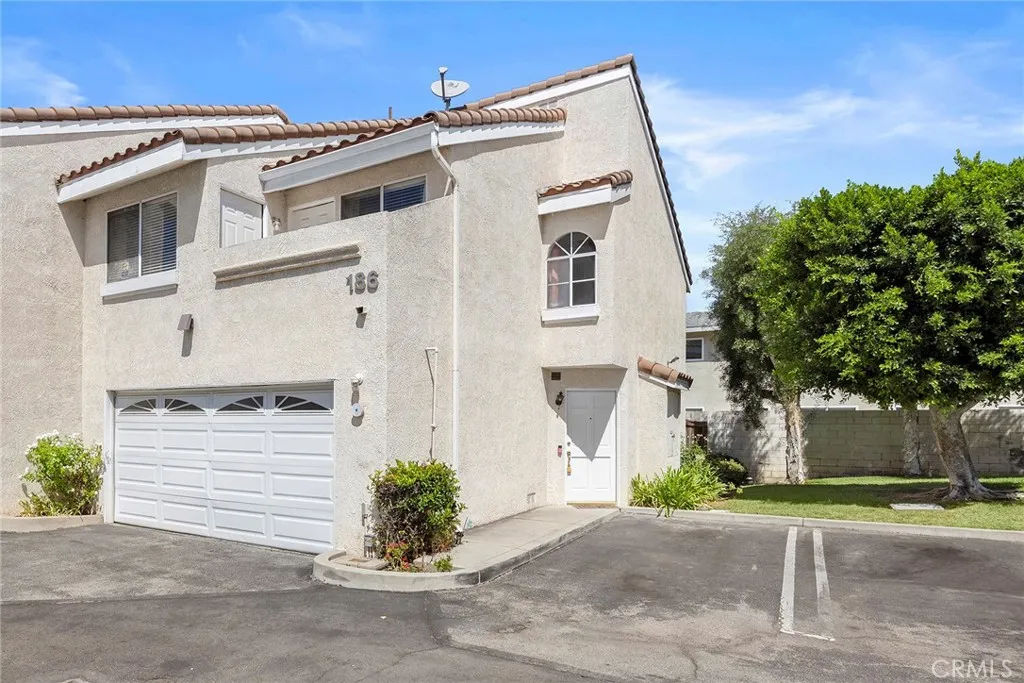La Habra, CA 90631