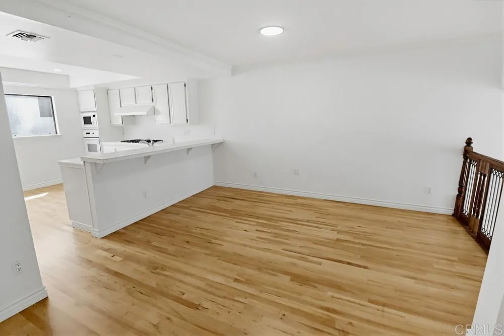 https://cdn.realtyfeed.com/cdn/127/307062523/1dbdd6236e7621168add6829cee2cf10.webp