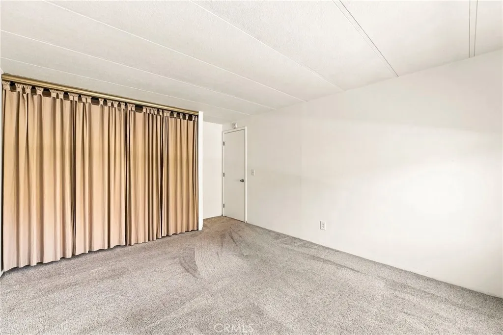 https://cdn.realtyfeed.com/cdn/127/307062560/07bde355e114cb74f029a76d06ed3756.webp