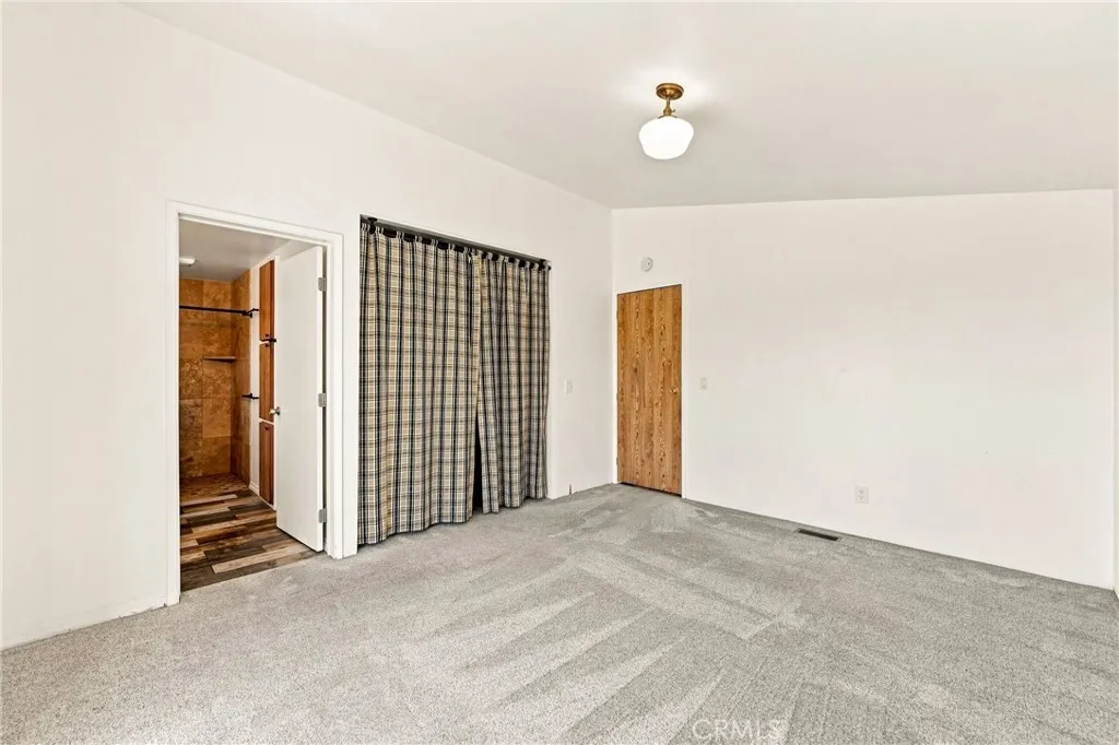 https://cdn.realtyfeed.com/cdn/127/307062560/4dfa2a11e4ecc942dd686f546f95ebf3.webp