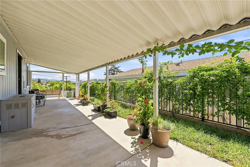 https://cdn.realtyfeed.com/cdn/127/307062560/e7e137bec8025fe5e13dbe035acbacb2.webp