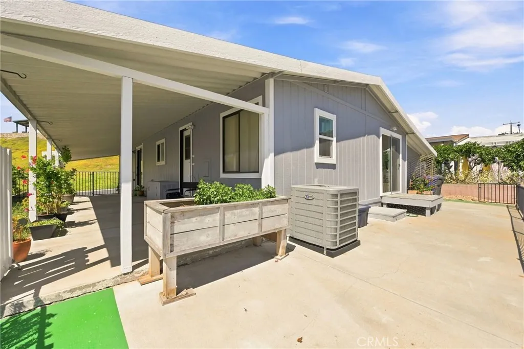 https://cdn.realtyfeed.com/cdn/127/307062560/fd84f5829b44e2358df027c9c1b38c6a.webp