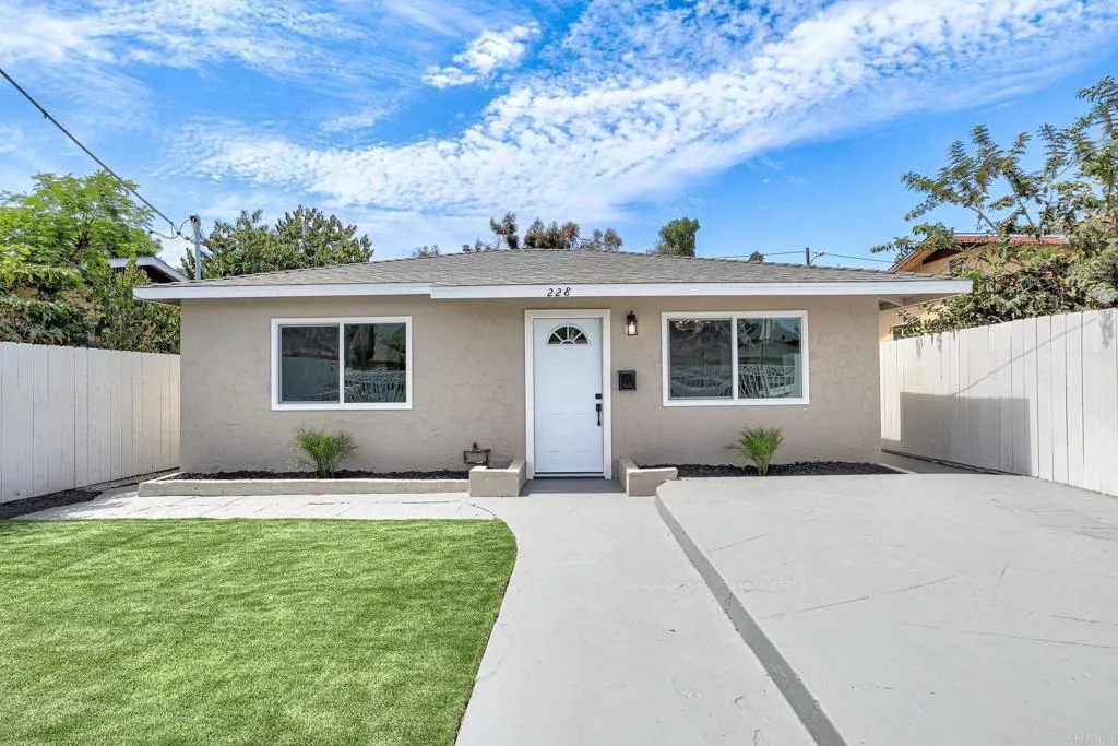 228 S 33rd St, San Diego, CA 92113 - Main photo, San Diego, CA